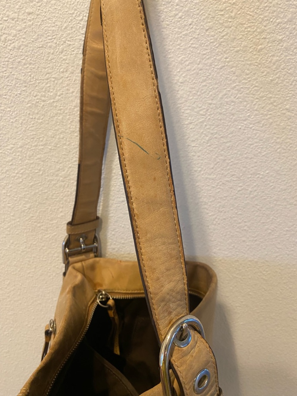Coach Tan Leather Shoulder Bag *flawed for wear - Picture 3 of 12